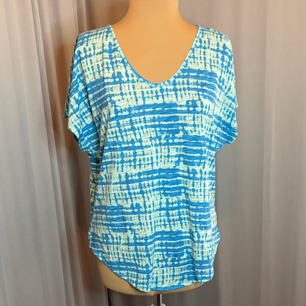 Women's Xersion Relaxed Fit V-neck T-shirt